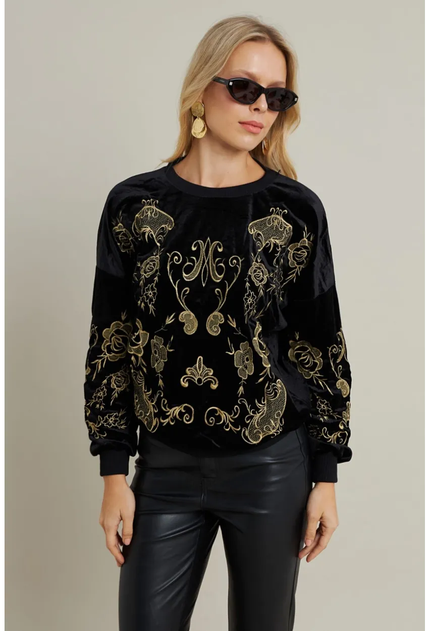 Kadın Siyah Nakışlı Kadife Sweatshirt MQS1229