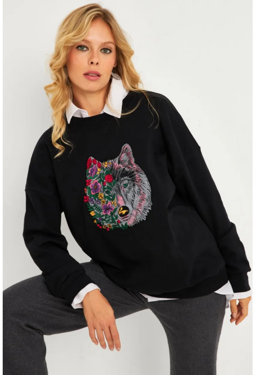 Kadın Siyah Nakışlı Sweatshirt YLE20