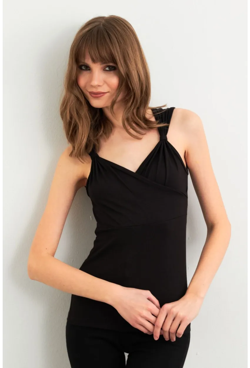 Kadın Siyah Omuz Büzgülü Kruvaze Bluz EY3039