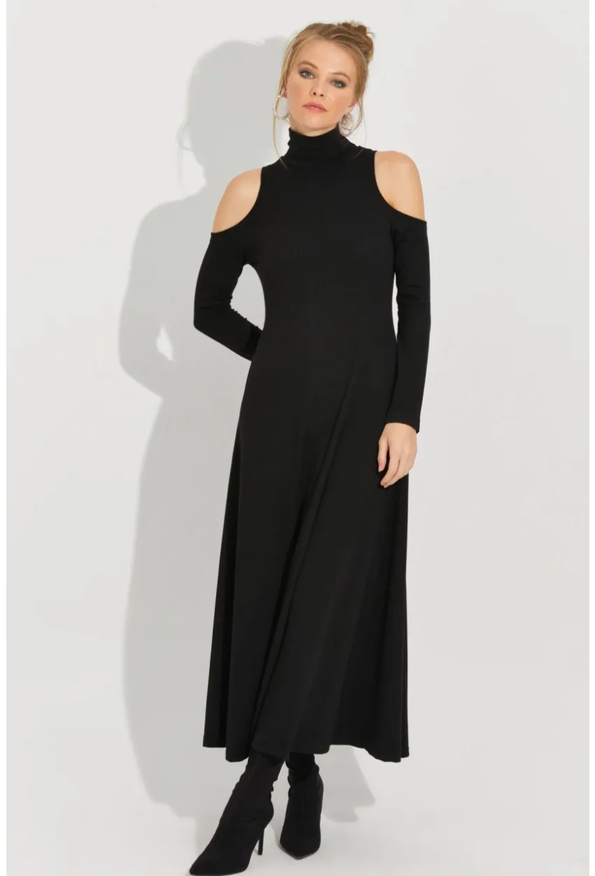 Kadın Siyah Omuzları Açık Maxi Elbise BK1712