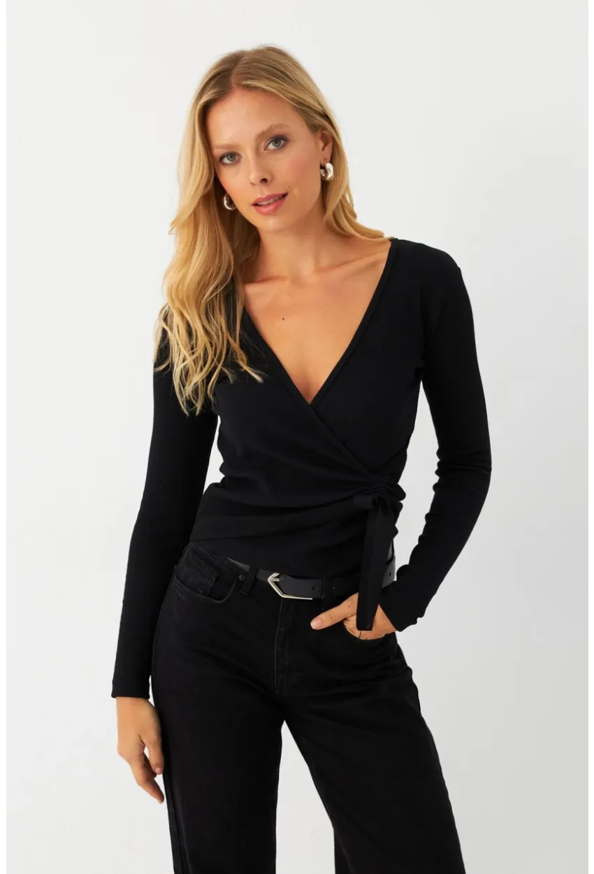 Kadın Siyah Önü Büzülebilir Kruvaze Kaşkorse Bluz EY2998