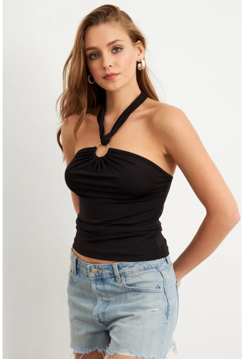 Kadın Siyah Önü Halkalı Bluz EY2674