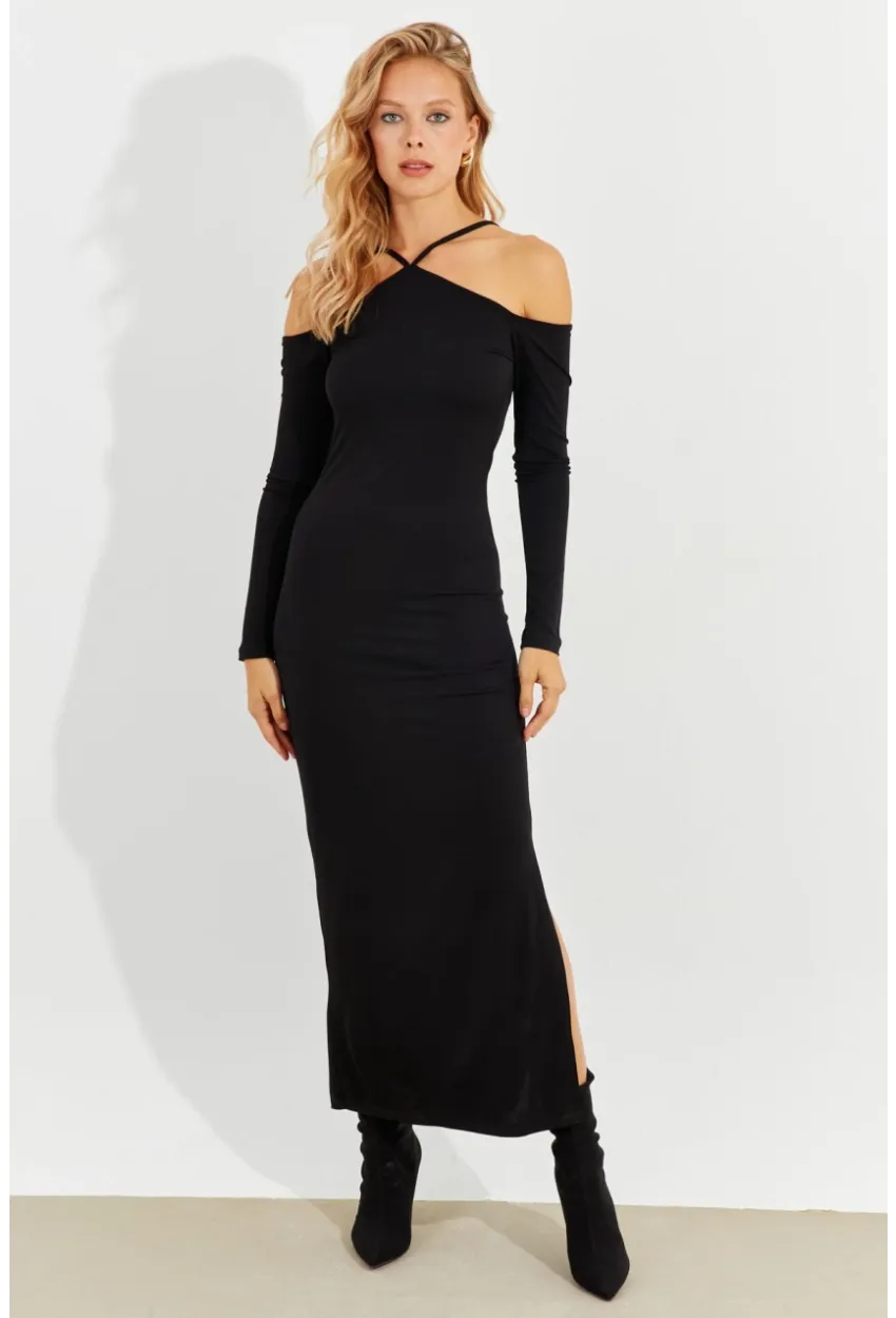Kadın Siyah Önü Pencereli Yırtmaçlı Maxi Elbise MEN2012