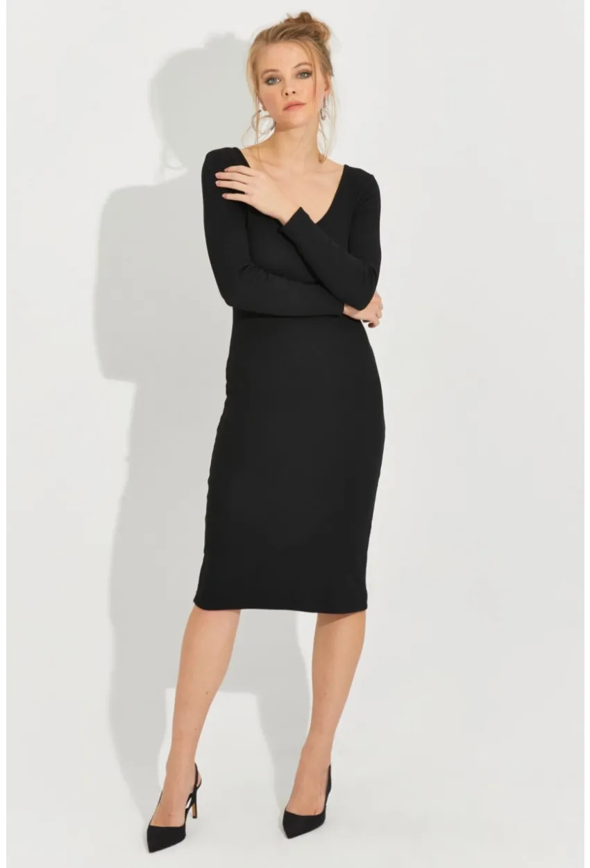 Kadın Siyah Sırt Bağlamalı Kaşkorse Midi Elbise EY2592