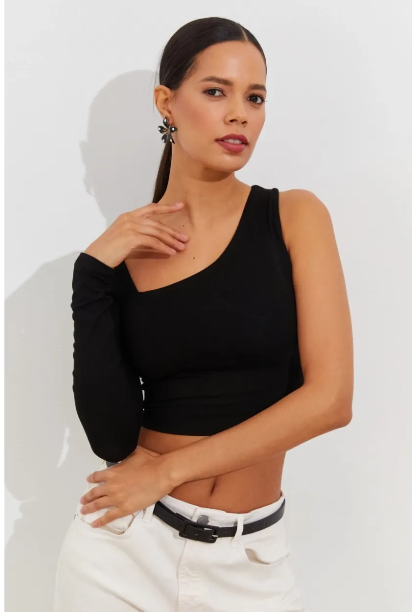 Kadın Siyah Tek Kol Asimetrik Crop Bluz BK1606
