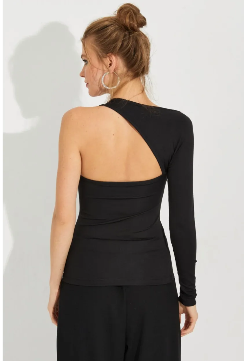 Kadın Siyah Tek Omuz Bluz EY2588