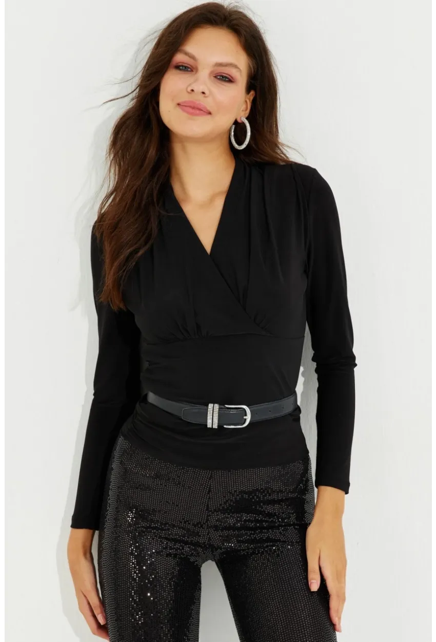 Kadın Siyah Vatkalı Kruvaze Bluz LPP1235