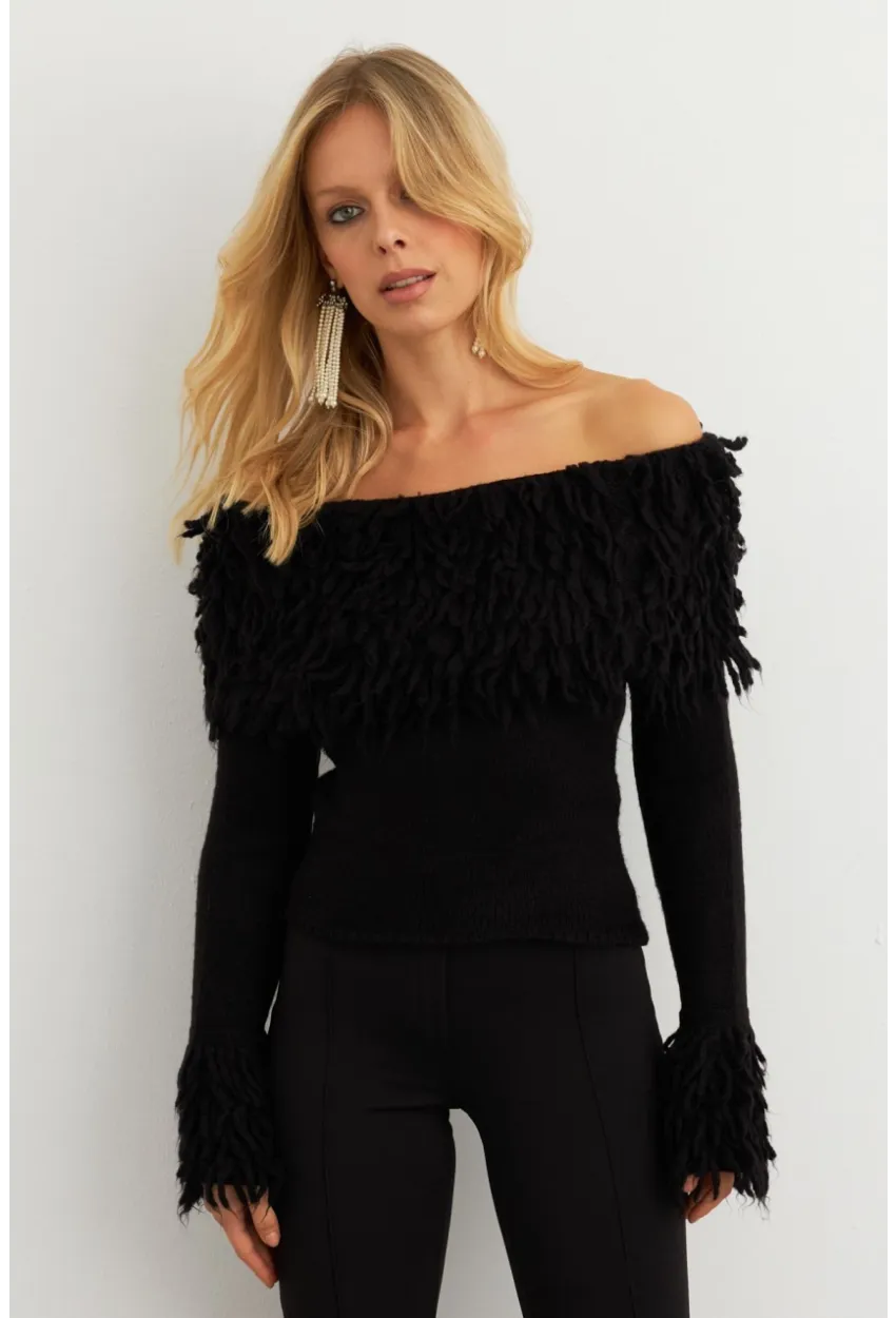 Kadın Siyah Yakası Sakallı Madonna Bluz KZ542