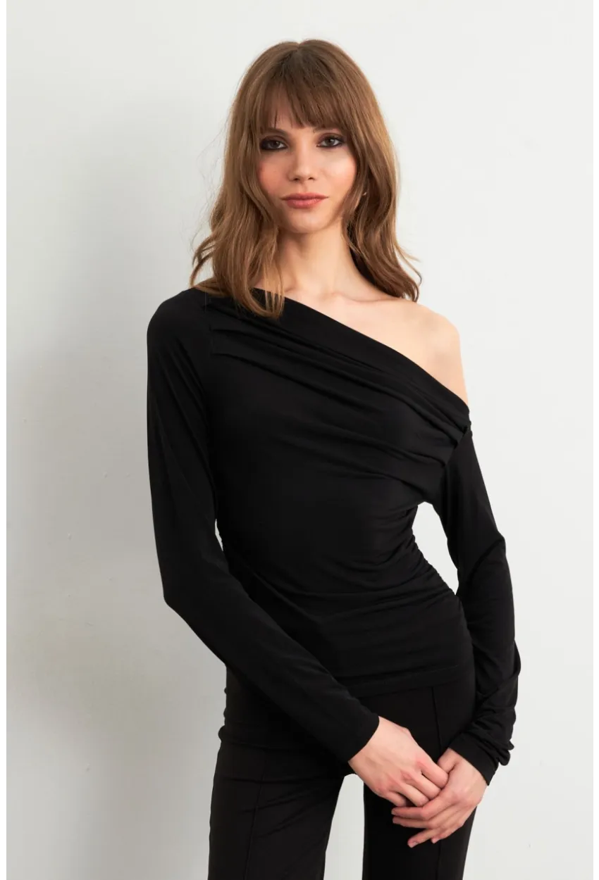 Kadın Siyah Yanları Büzgülü Degaje Bluz SF2561