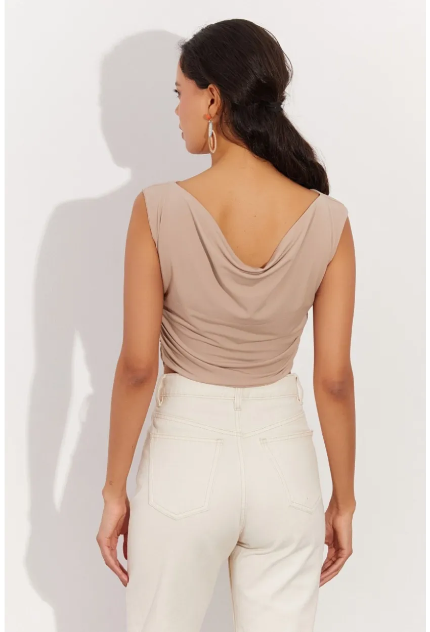 Kadın Vanilya Degaje Yaka Yanları Büzgülü Crop Bluz B2494