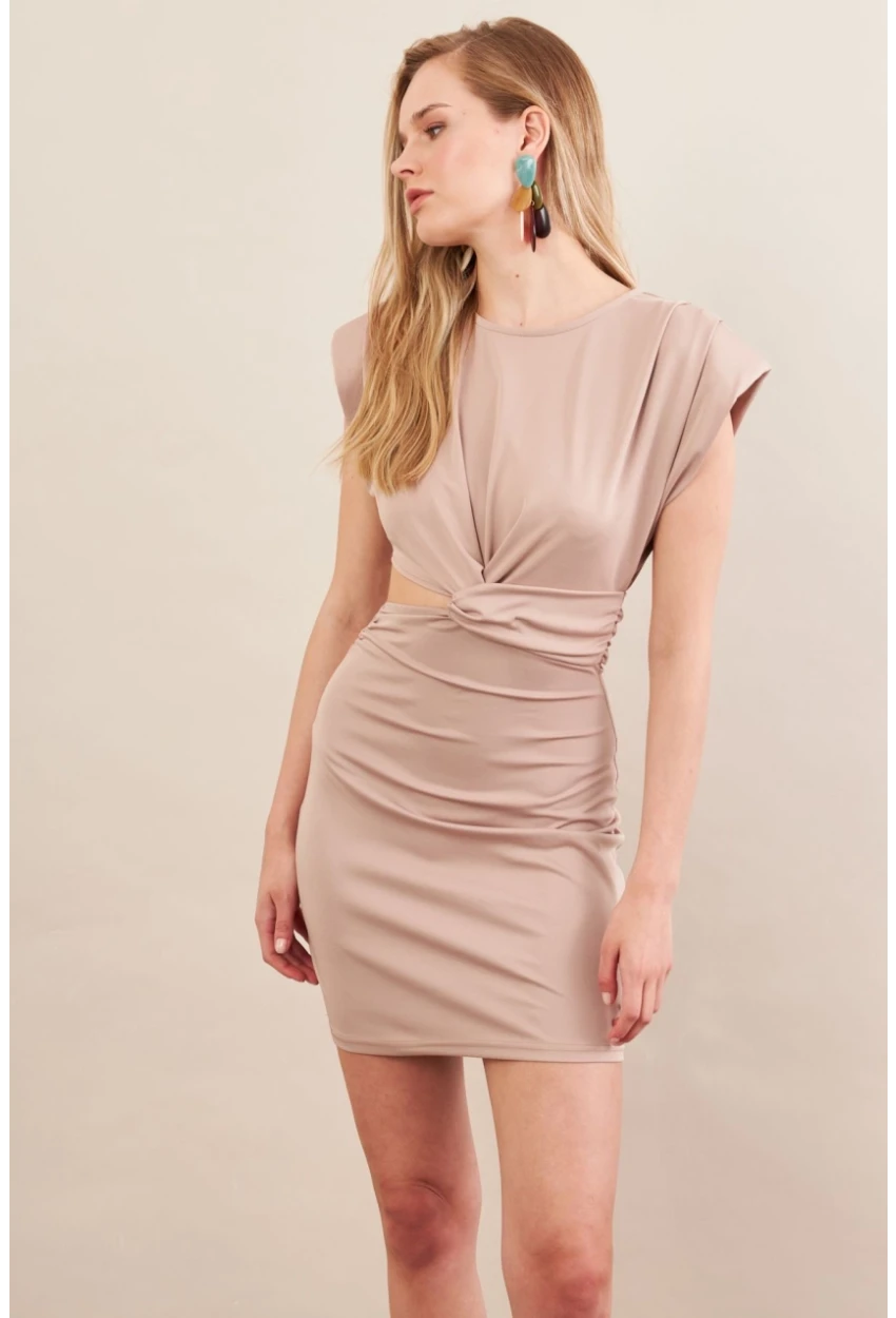 Kadın Vanilya Omuzları Vatkalı Pencereli Mini Elbise İRE103