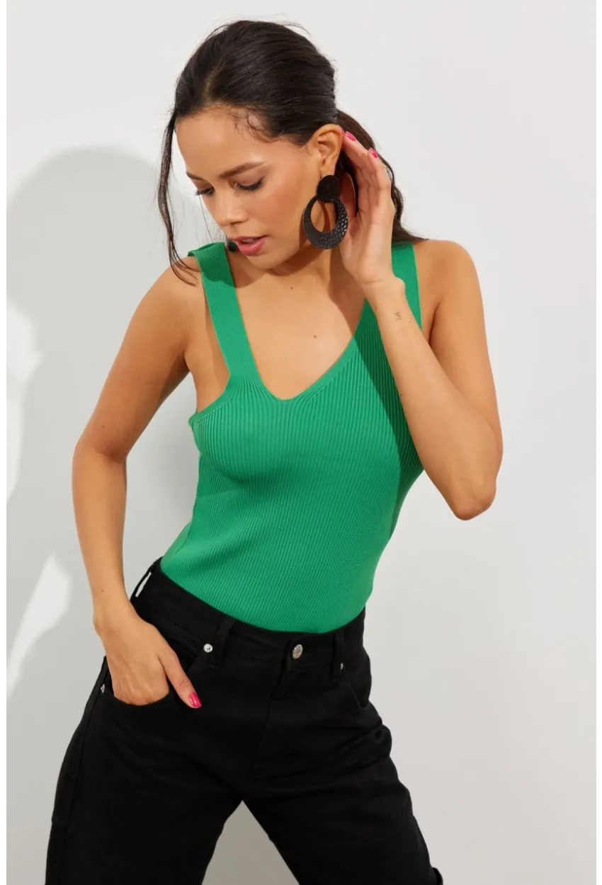 Kadın Yeşil Asimetrik Yaka Triko Bluz YV122