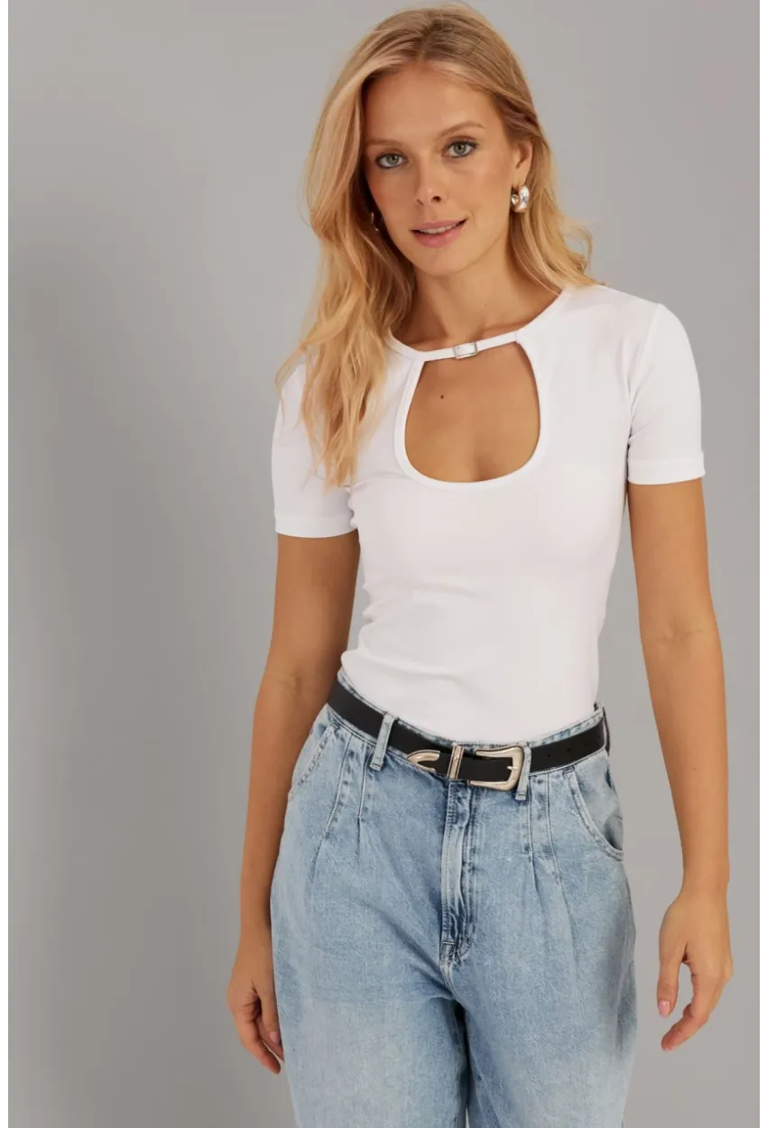 Kadın Beyaz Aksesuarlı Bluz EY2734