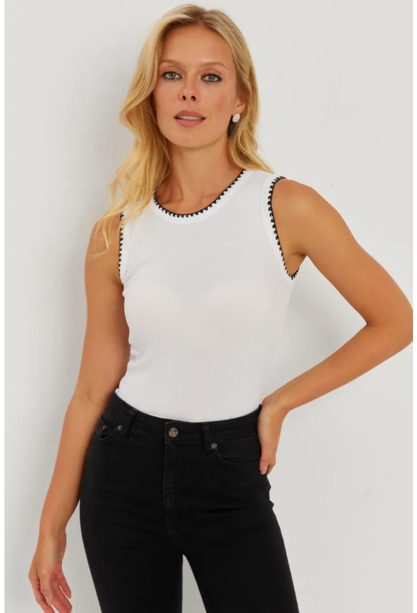 Kadın Beyaz Biyeli Kaşkorse Bluz AYD318