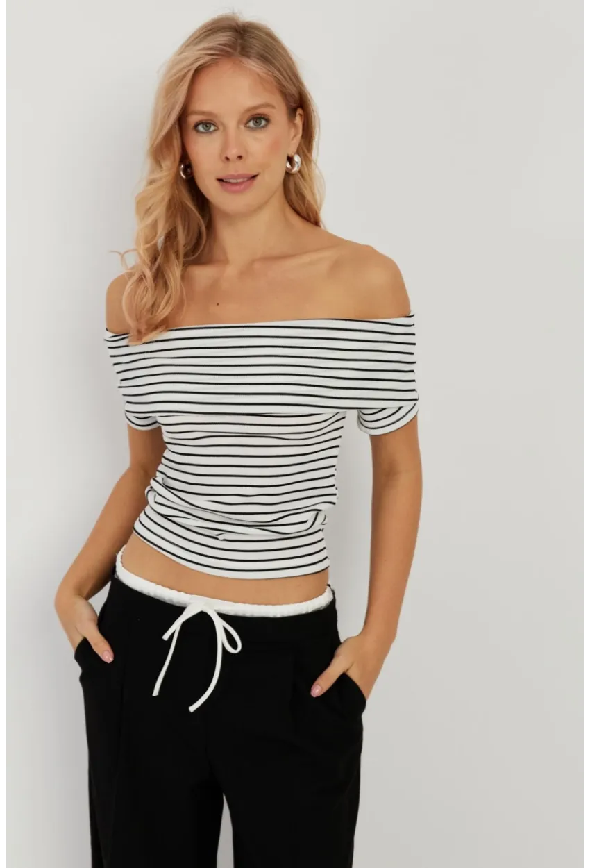 Kadın Beyaz Çizgili Madonna Bluz YZ1001