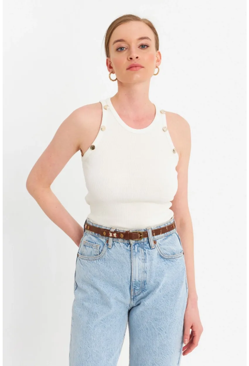 Kadın Beyaz Düğme Detaylı Kolsuz Kaşkorse Bluz TF55