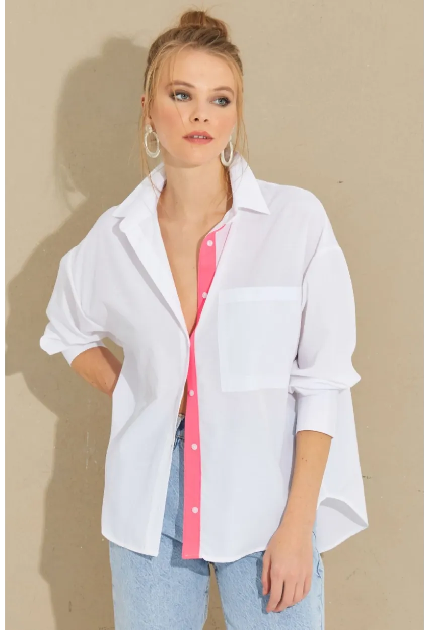 Kadın Beyaz-Fuşya Sırtı Düğmeli Gömlek ROT274