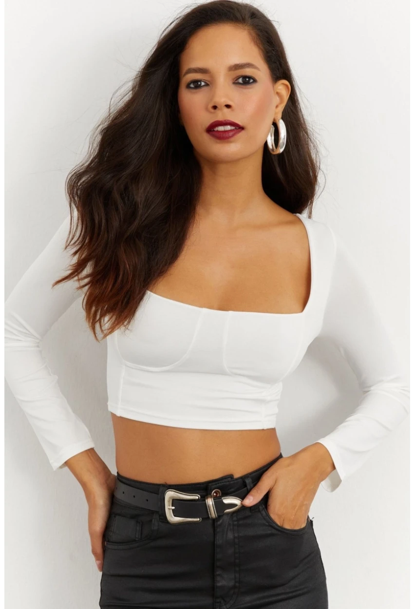 Kadın Beyaz Kare Yaka Crop Bluz CG263