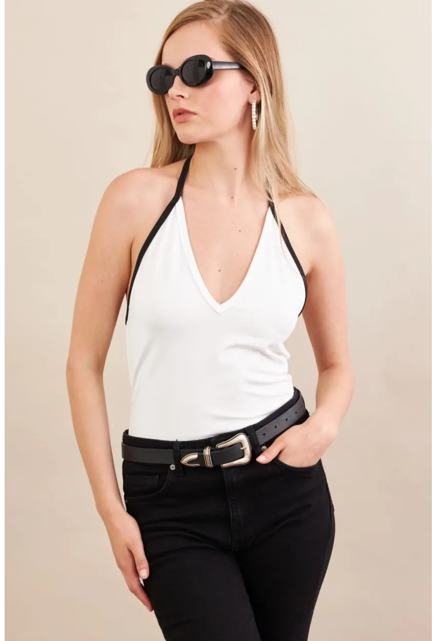 Kadın Beyaz Kontrast Biyeli V Yaka Bluz EY3103