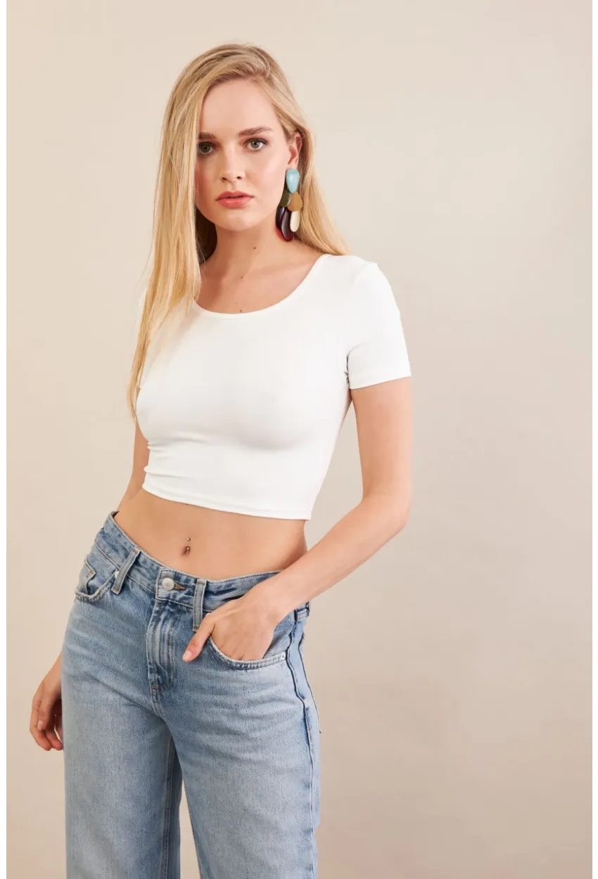 Kadın Beyaz Sırtı Açık Crop Bluz AN6038