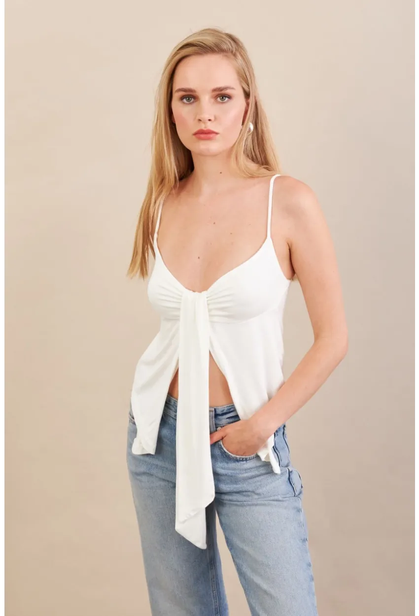 Kadın Ekru Büzgülü Asimetrik Bluz ZH172