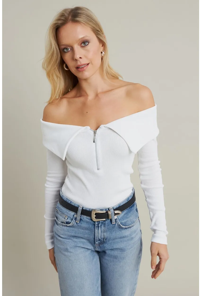 Kadın Ekru Fermuarlı Madonna Yaka Bluz EY2559