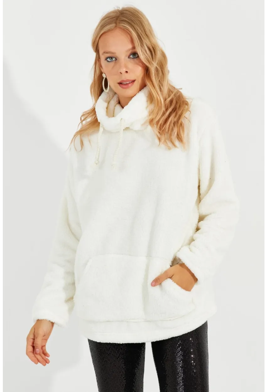 Kadın Ekru Kanguru Cep Peluş Sweatshirt Q978