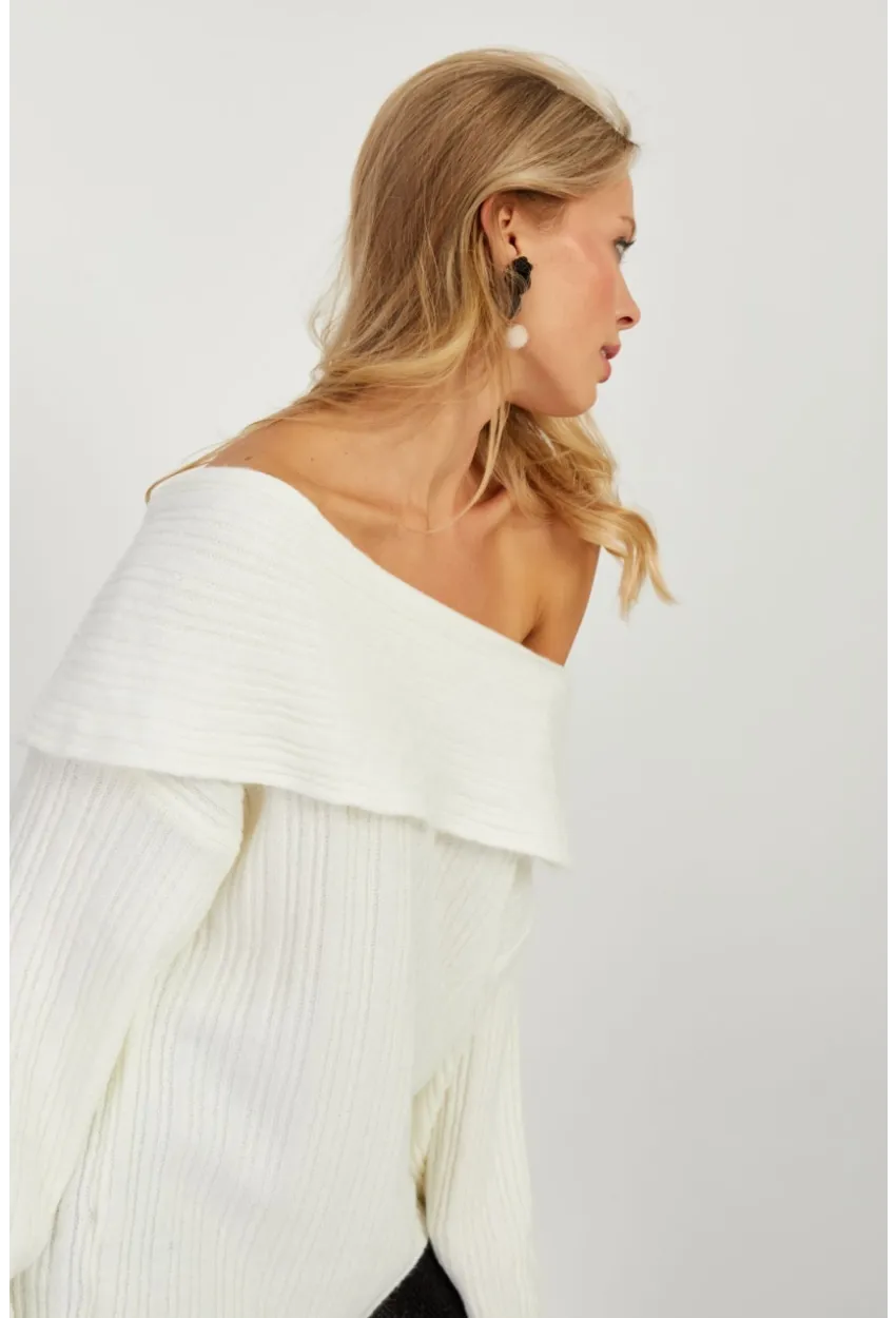 Kadın Ekru Madonna Yaka Triko Kazak KZ2506