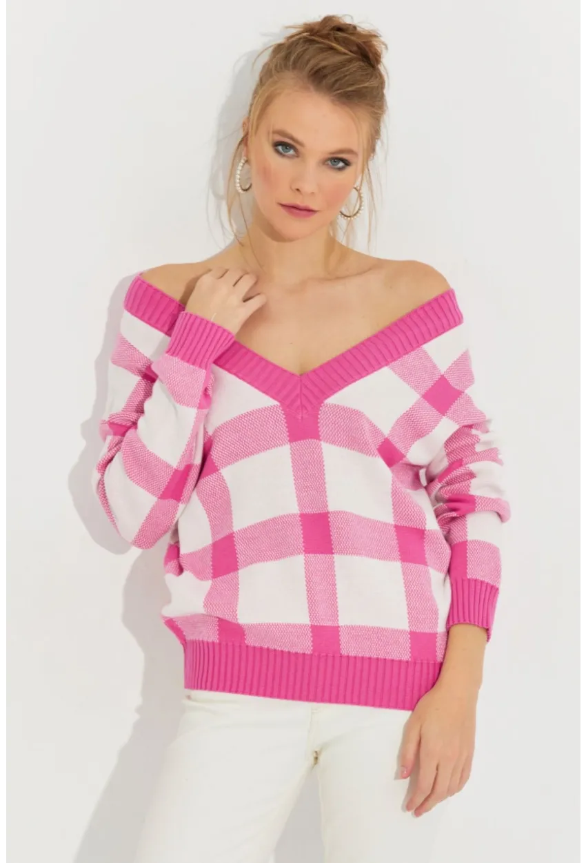 Kadın Ekru-Pembe V Yaka Ekose Triko Kazak TH1102