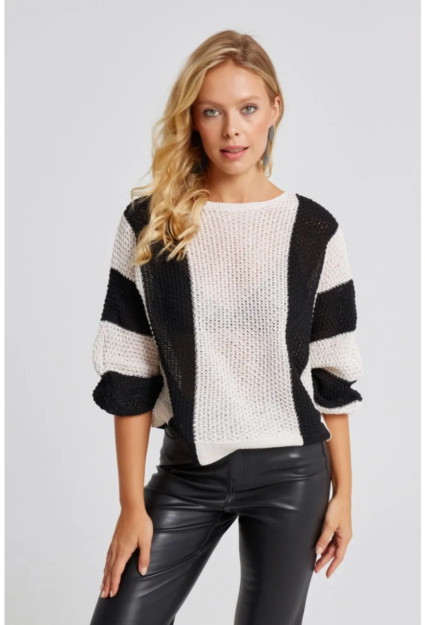 Kadın Ekru-Siyah Ajurlu Triko Kazak YV218
