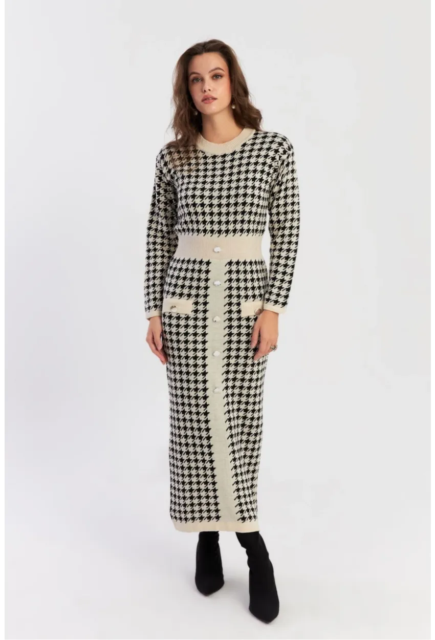 Kadın Ekru-Siyah Düğme Aksesuarlı Desenli Maxi Elbise NUV41