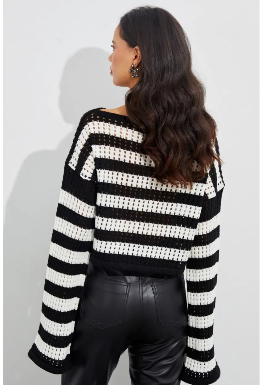 Kadın Ekru-Siyah İspanyol Kol Ajurlu Triko Kısa Bluz YV109