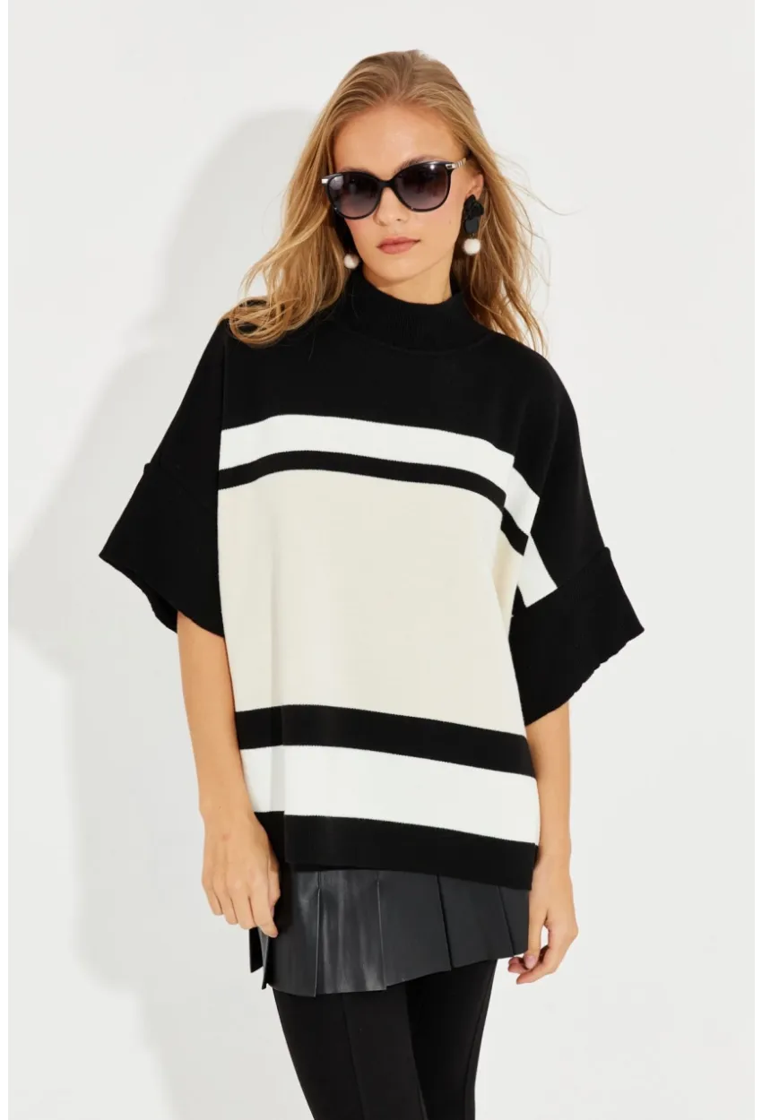 Kadın Ekru-Siyah Panço Kazak SF2513