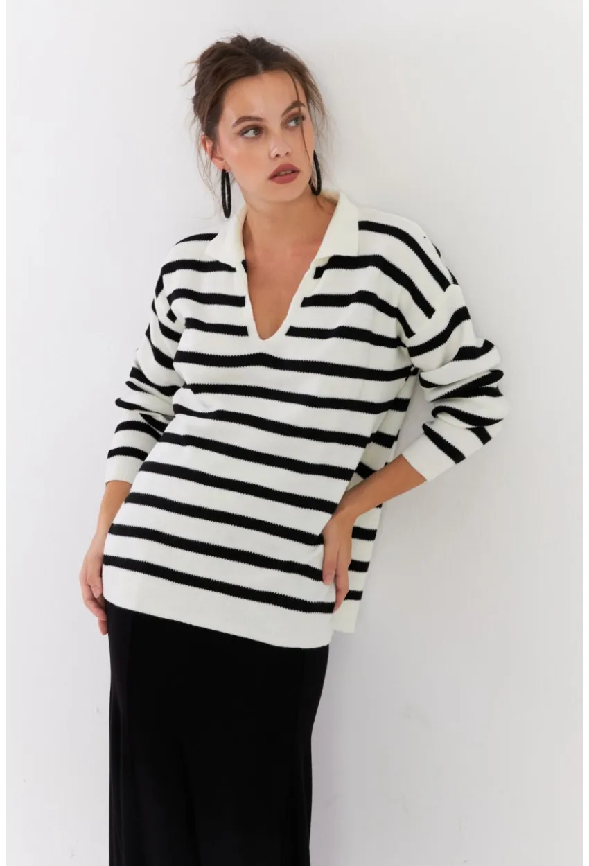 Kadın Ekru-Siyah Polo Yaka Çizgili Triko Kazak SE01