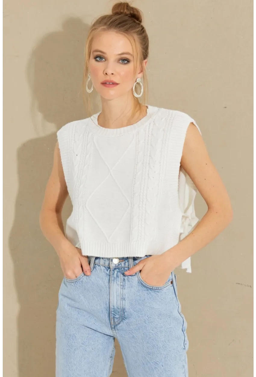 Kadın Ekru Yanları Bağlamalı Süveter YV210