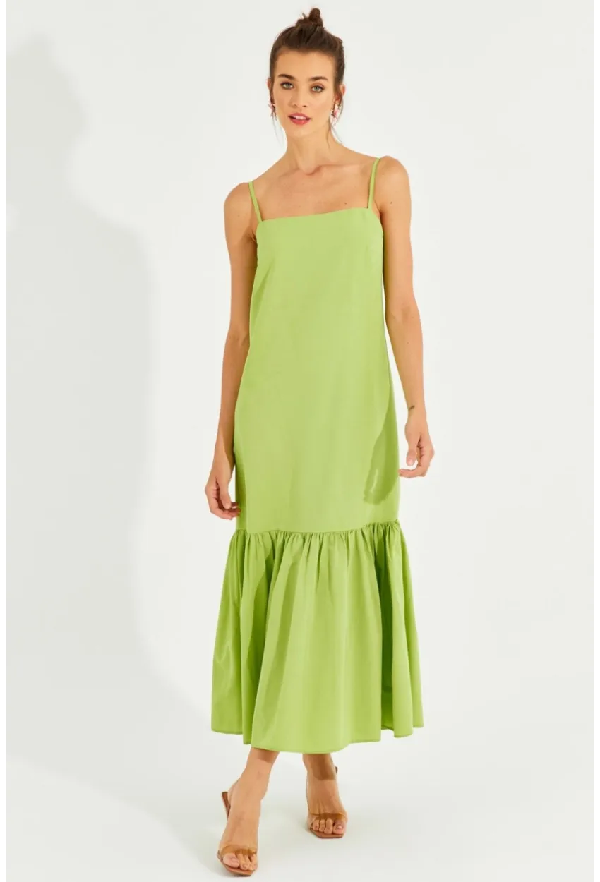 Kadın Fıstık Yeşil Eteği Volanlı Askılı Midi Elbise MEN2001
