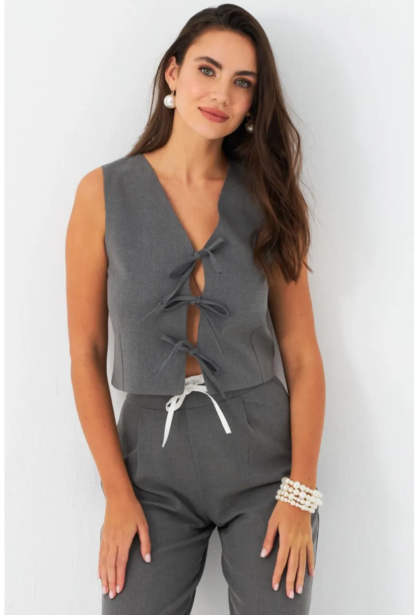 Kadın Gri Bağlama Detaylı Astarlı Yelek ELA6645