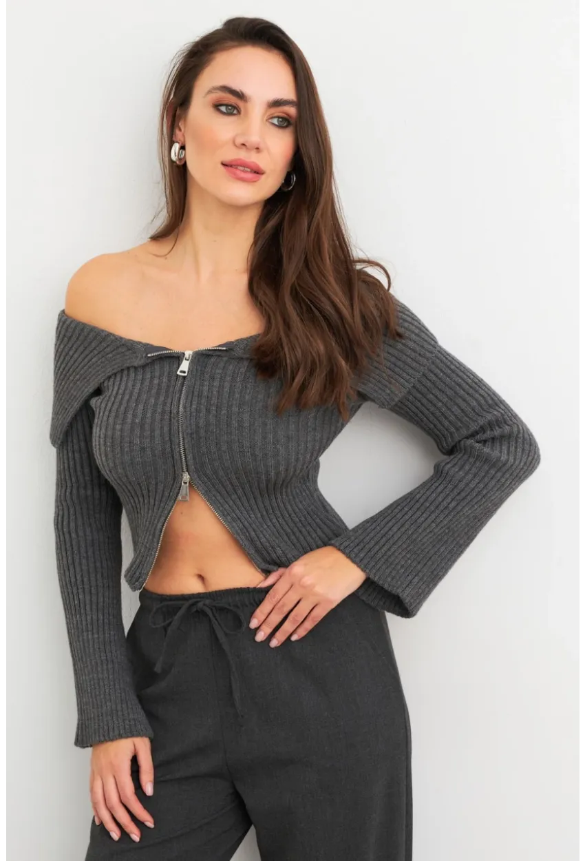 Kadın Gri Devrik Yaka Kısa Hırka TEM103