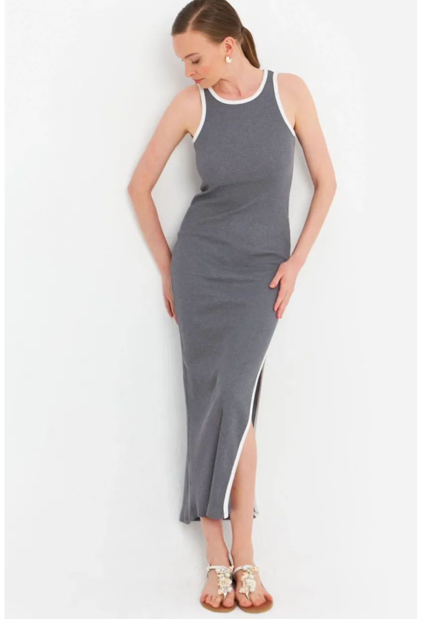 Kadın Gri Kontrast Biyeli Yırtmaçlı Maxi Elbise OR2087