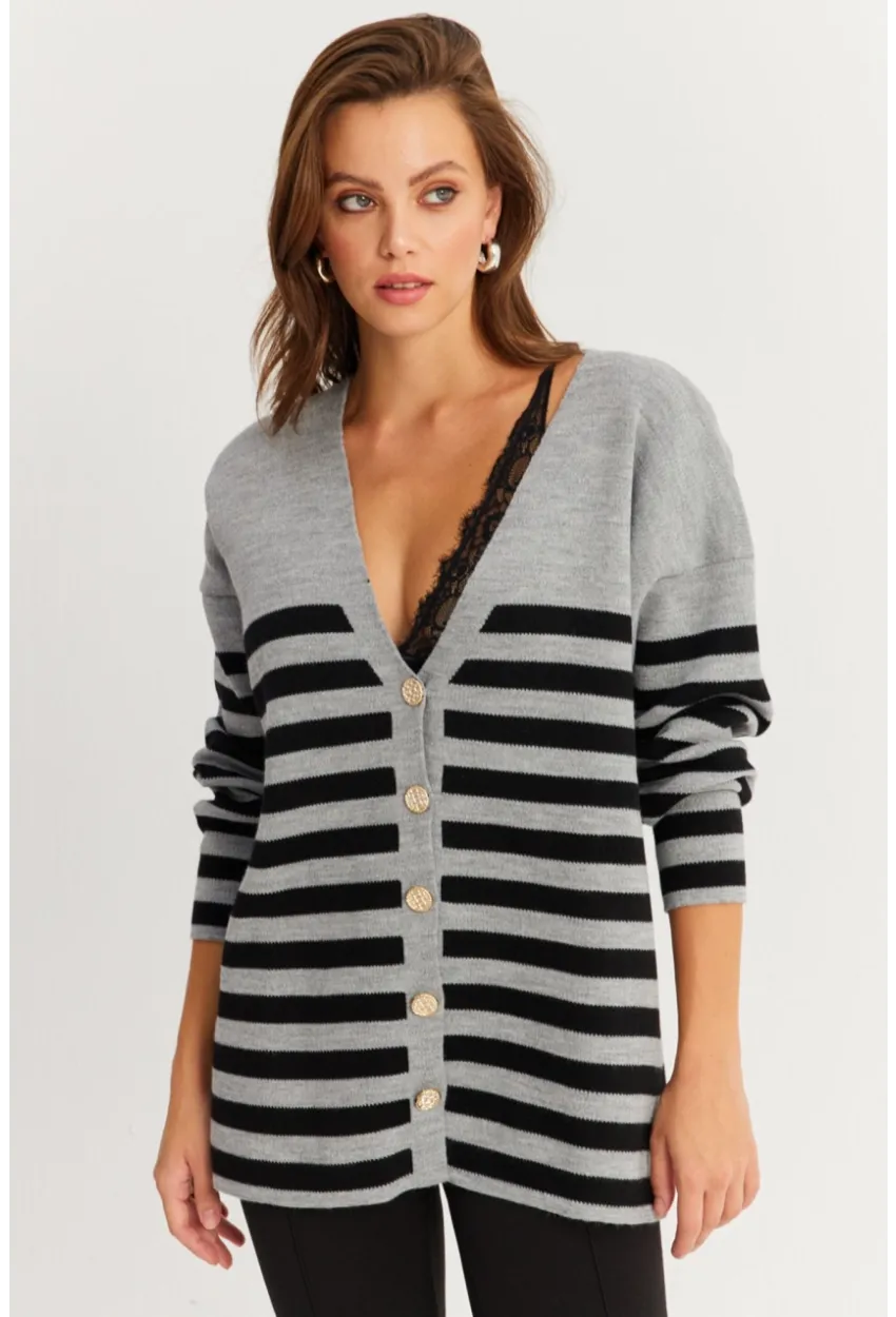 Kadın Gri-Sıyah Çizgili Triko Hırka CNG3