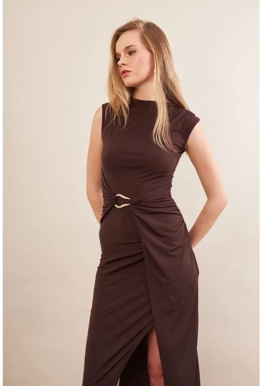 Kadın Kahverengi Eteği Kruvaze Tokalı Midi elbise KED7340