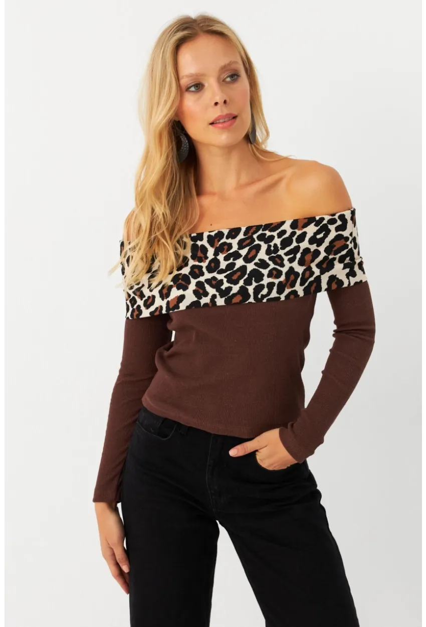Kadın Kahverengi Leopar Bloklu Madonna Bluz AYD396