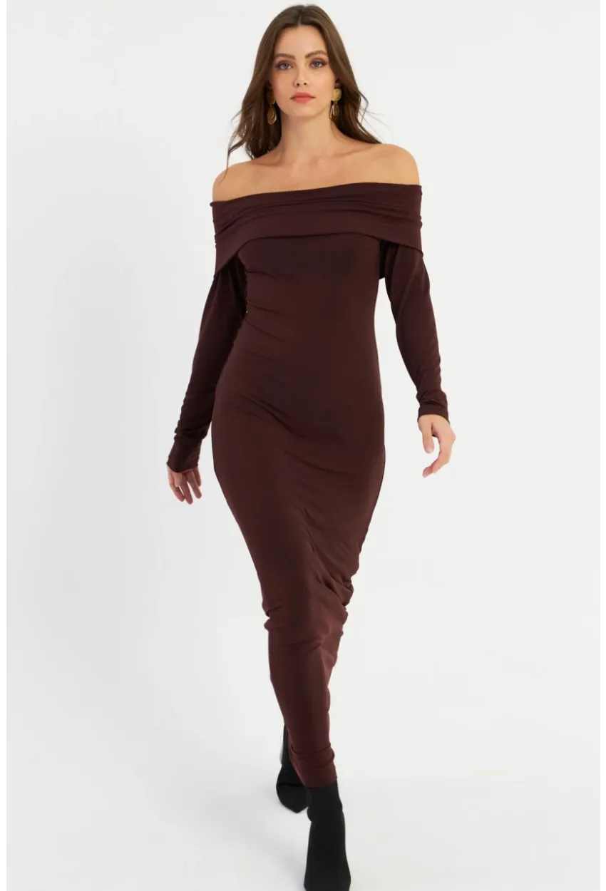 Kadın Kahverengi Madonna Yaka Maxi Elbise LİK10