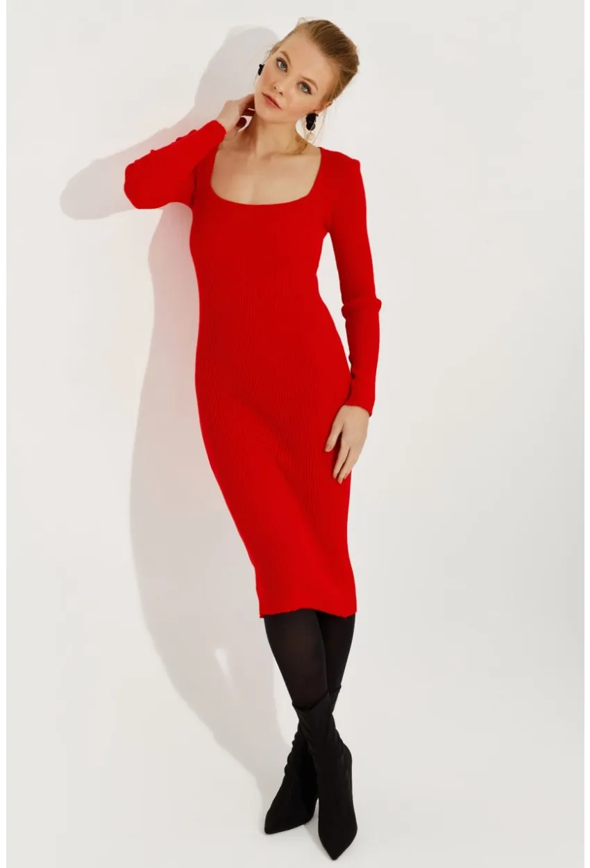 Kadın Kırmızı Kare Yaka Triko Midi Elbise SF2520
