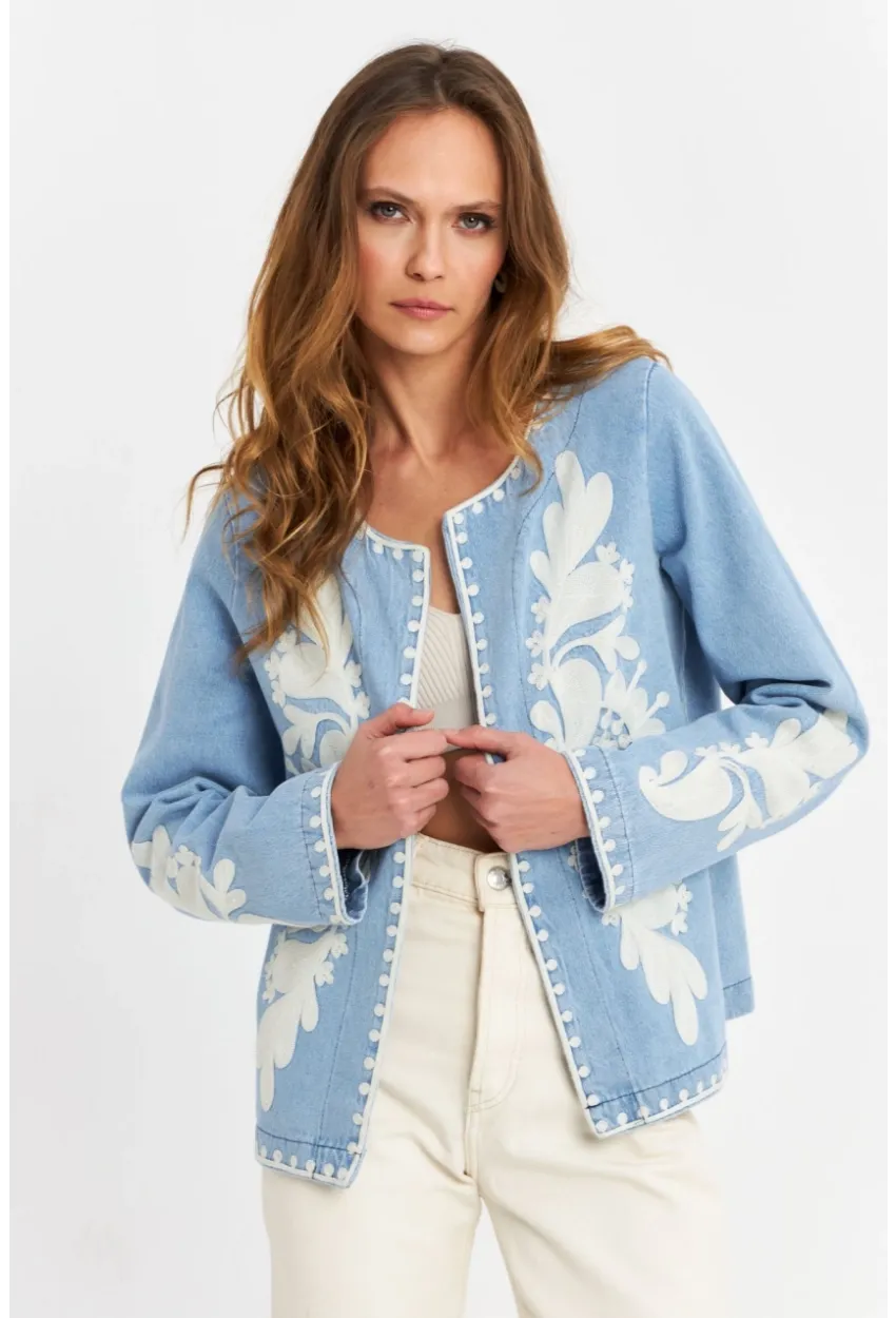 Kadın Mavi Nakışlı Mevsimlik Denim Premium Ceket QS5583