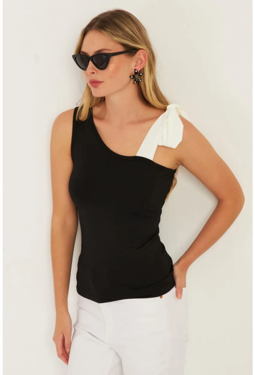 Kadın Siyah Bağlamalı Bluz EY2774