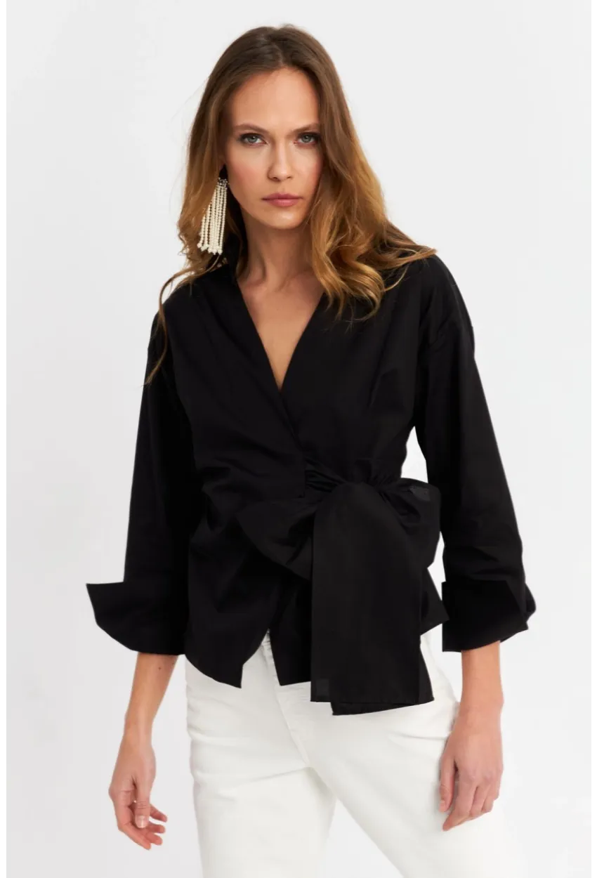 Kadın Siyah Bağlamalı Kruvaze Gömlek MFS9792