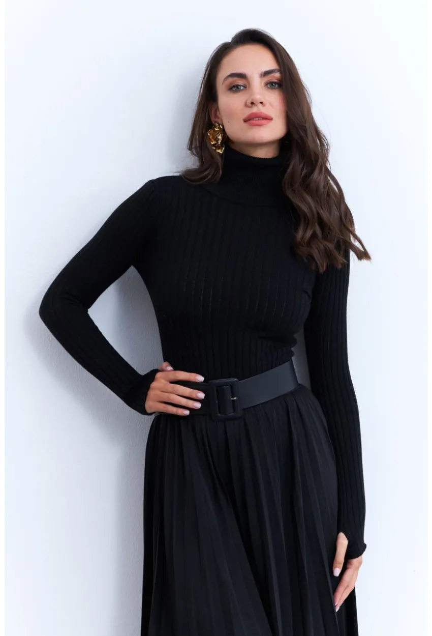 Kadın Siyah Balıkçı Yaka Triko Bluz YV102-90