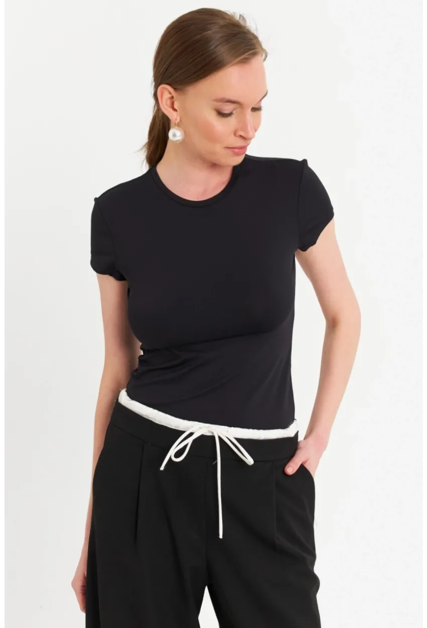 Kadın Siyah Basic T-Shirt FLS07