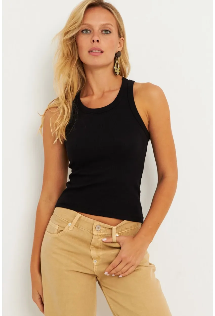 Kadın Siyah-Beyaz İkili Halter Yaka Fitilli Bluz MK12